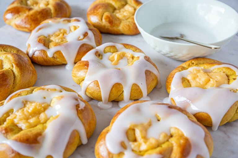 Lussekatter Med Vaniljekrem - Idun